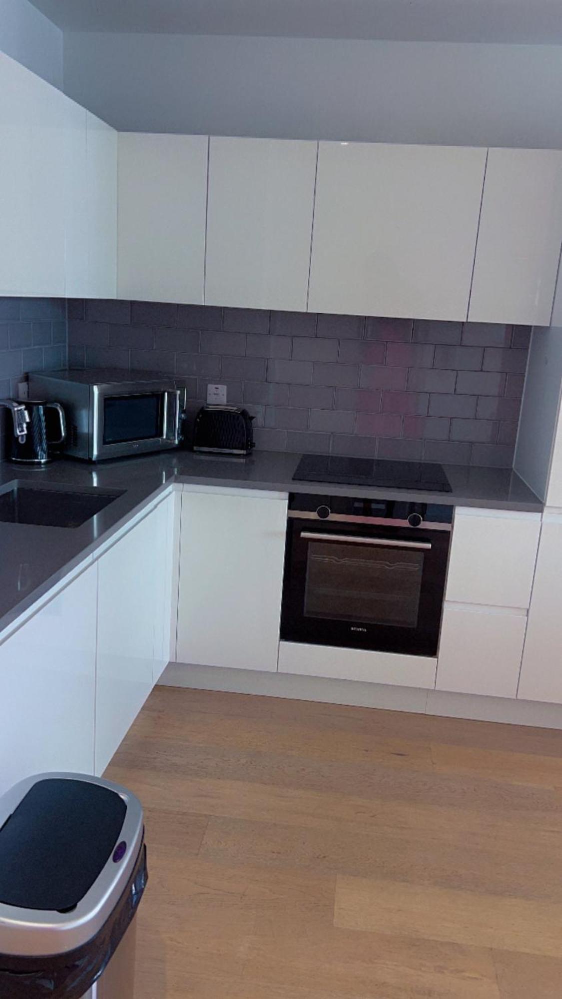 Ds Rentals - Entire 1 Bedroom Apartment Londen Buitenkant foto